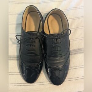 Classic Black Women’s Oxfords